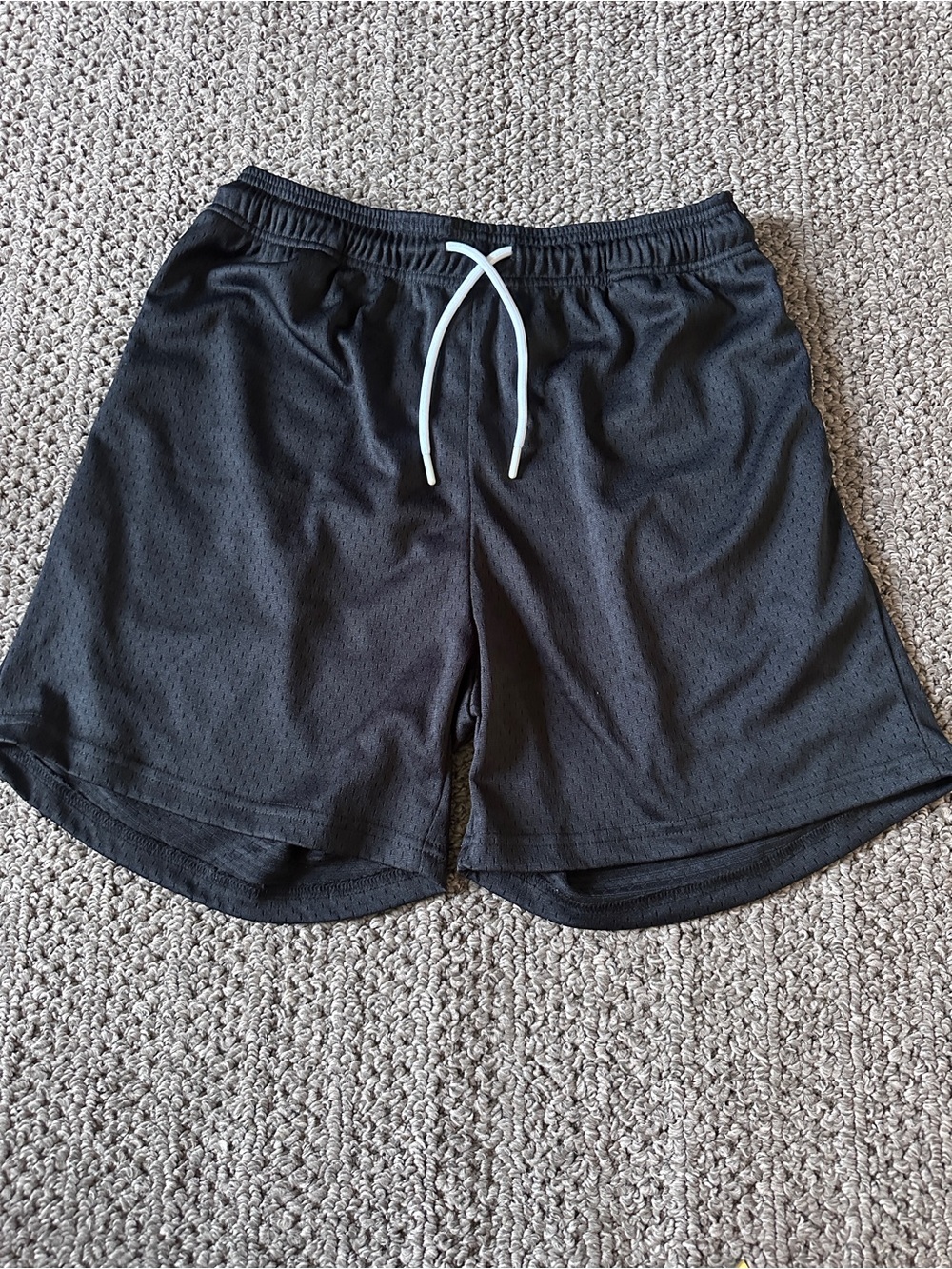 Men's Black Athletic Mesh Shorts with Contrast Drawstring